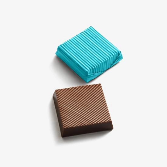 Kare Klasik / Koyu Camgöbeği  2,5Kg