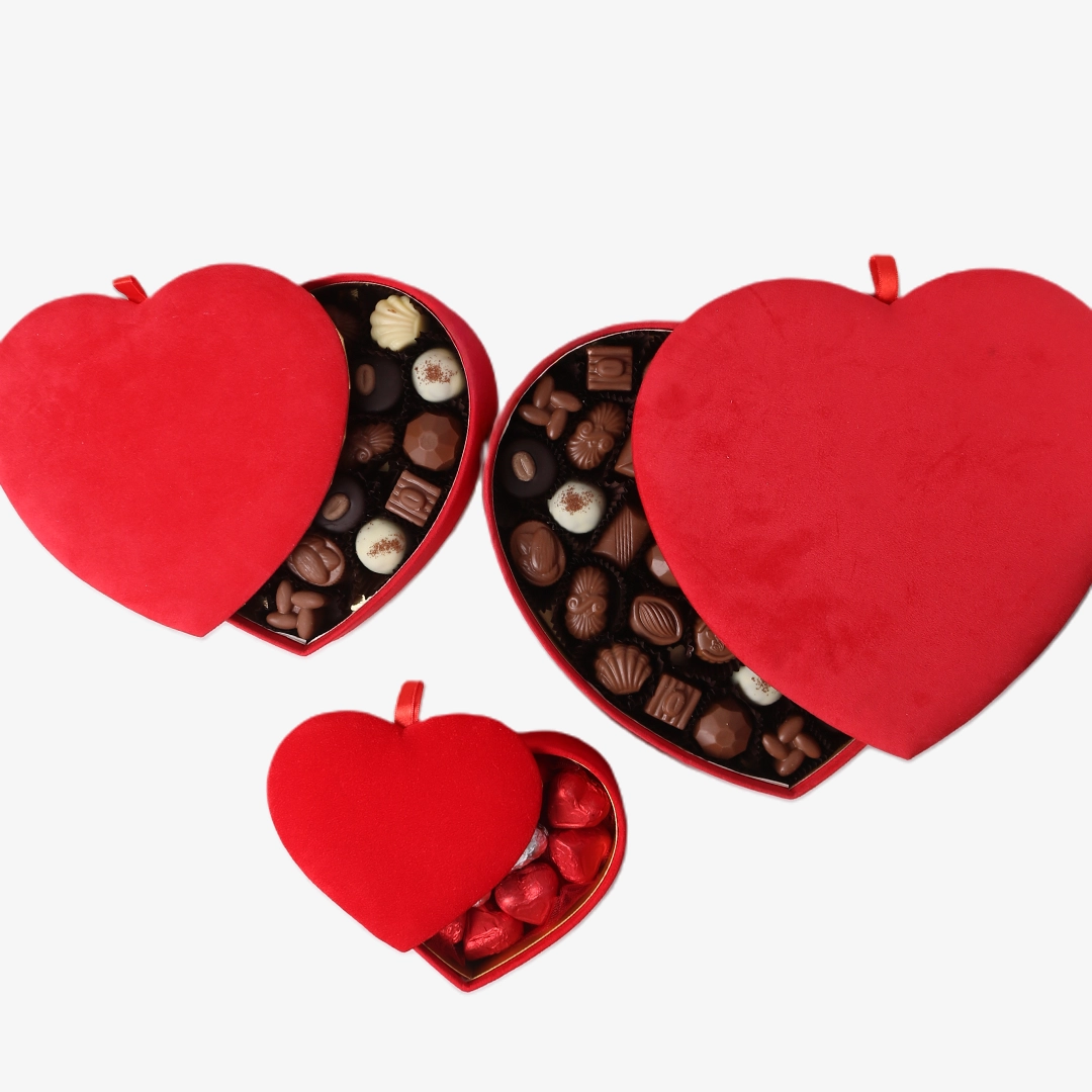 Valonia kırmızı kadife kalp 540GR